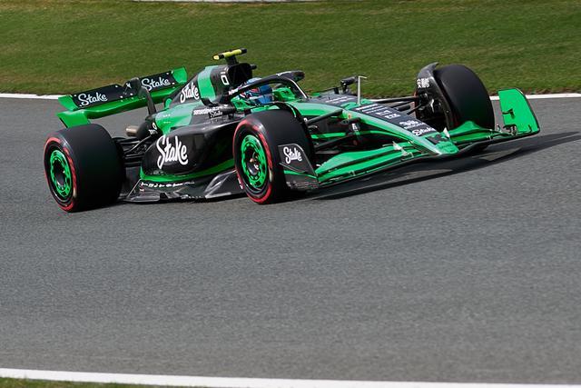 开云体育登录-索伯车队逆转阿斯顿马丁，周冠宇状态火热