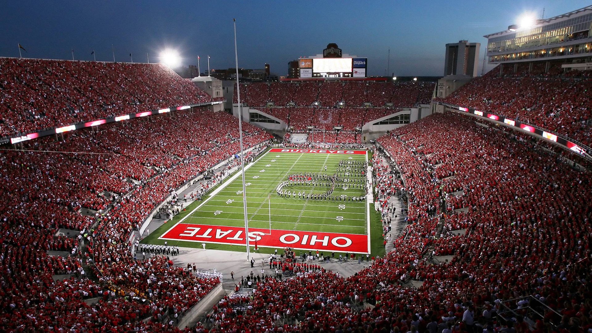 神迹！挪威客场3-1完胜罗马，萨拉赫关键时刻一传一射定乾坤